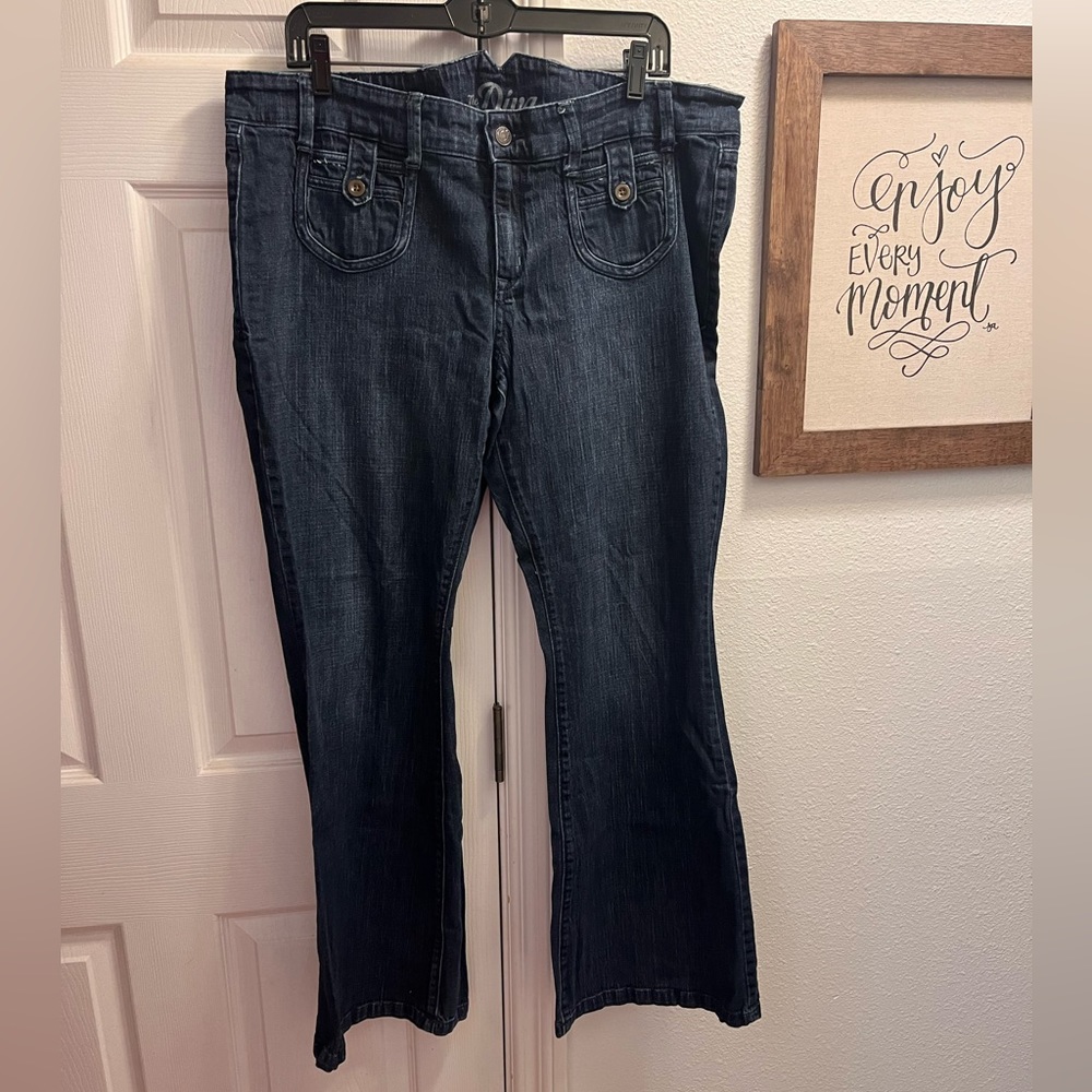 Old Navy Size 16 The Diva Dark Wash Jeans